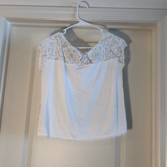 Abercrombie & Fitch lace crop top - Picture 2 of 3